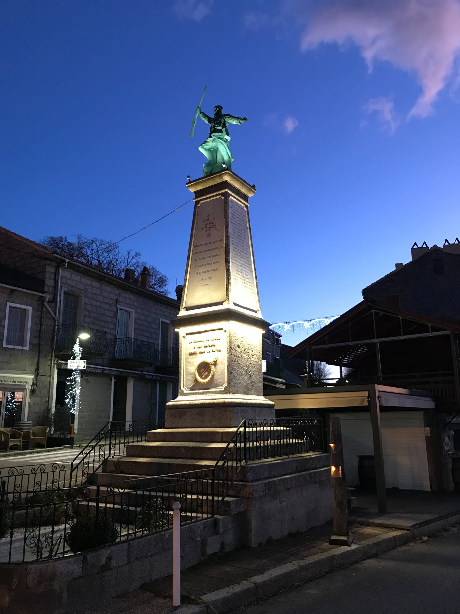 Monument aux morts Corse